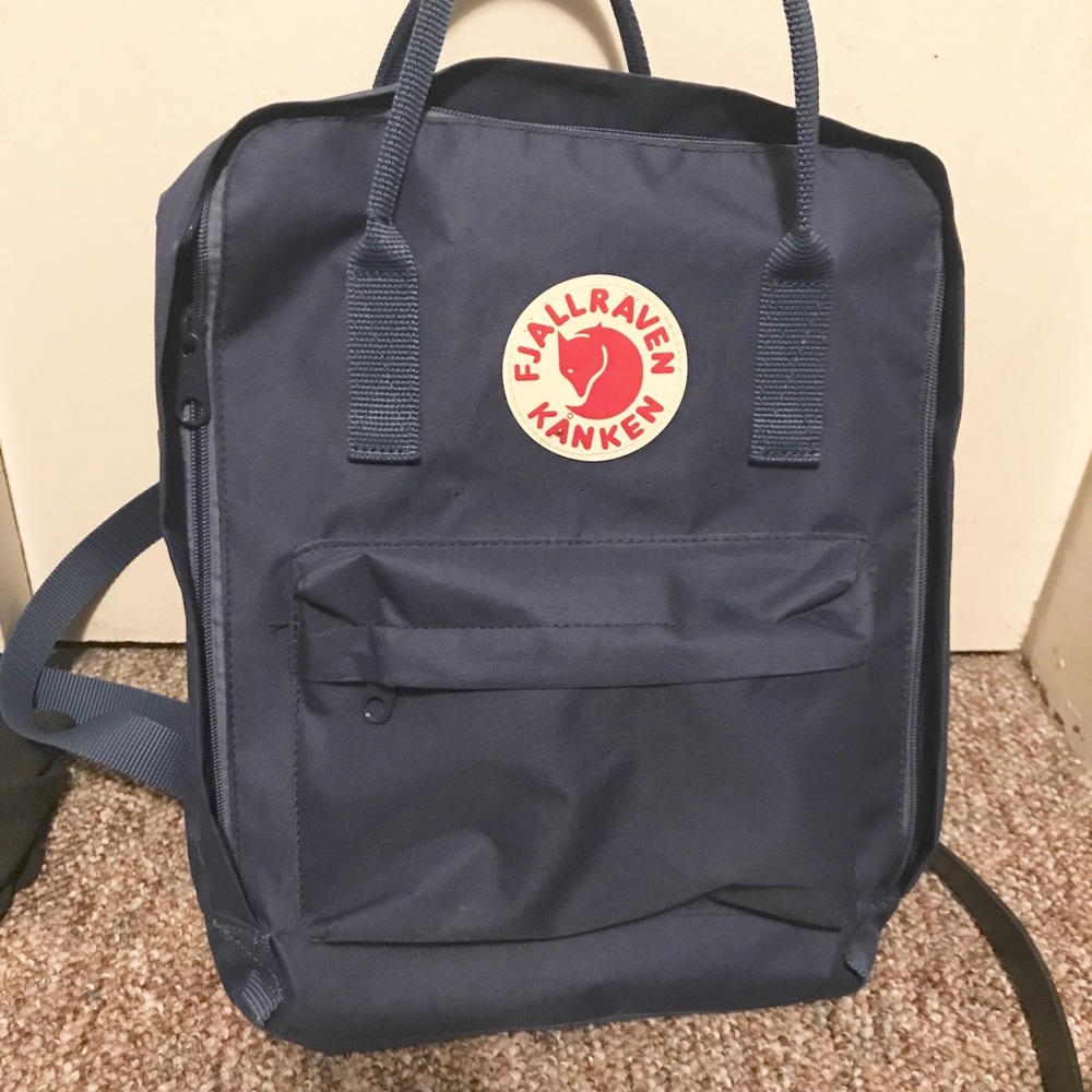 Dark blue Fjallraven Kanken Classic